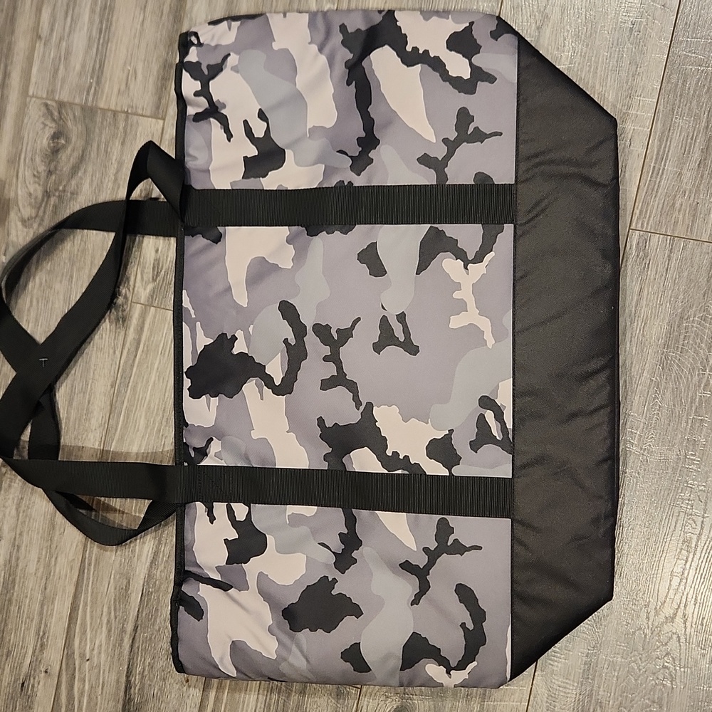 NWT Berkley Jensen 12 Gallon Camouflage Insulated Mega Tote Bag - Picture 5 of 7